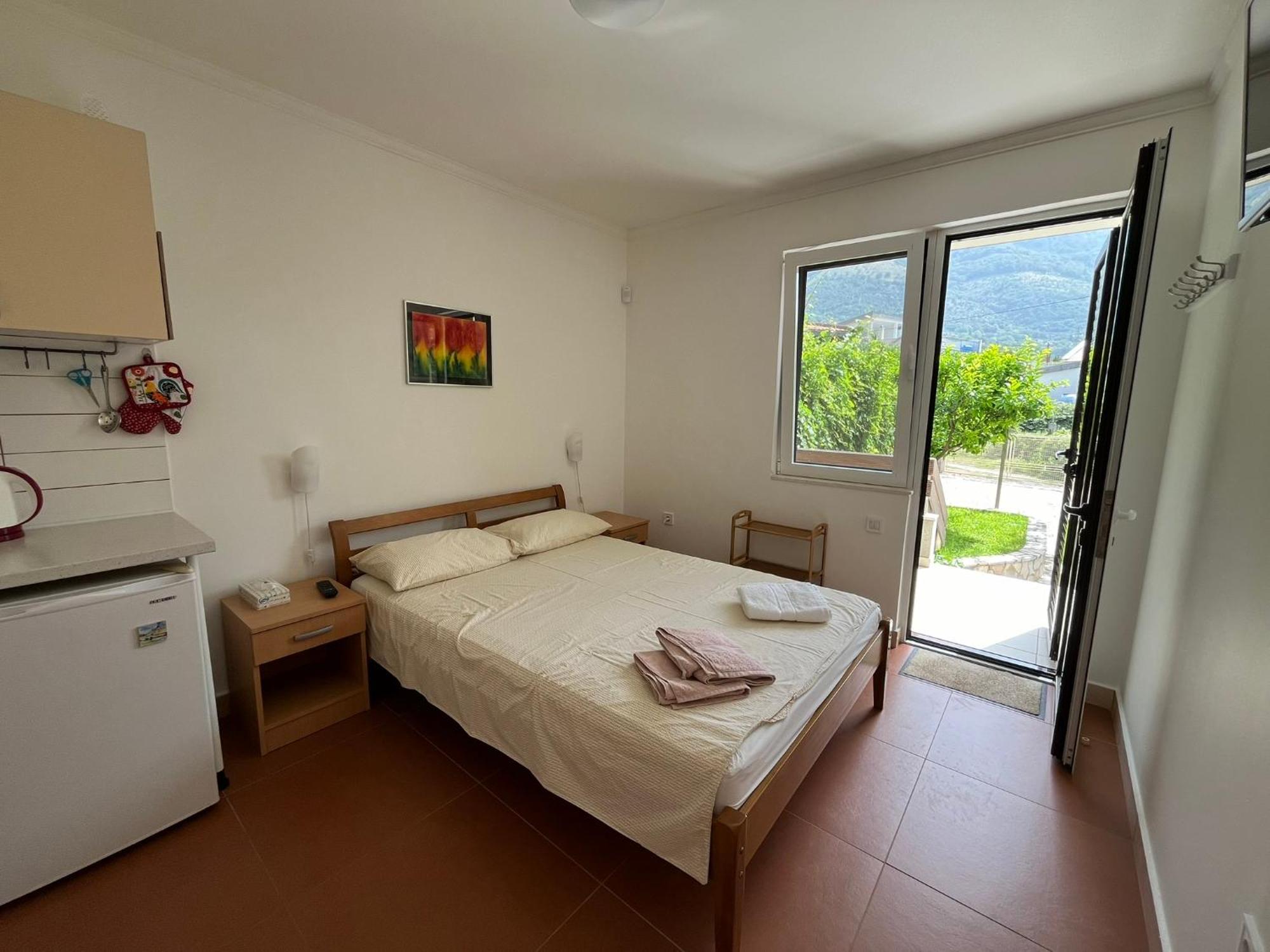 Apartments Simba Сутоморе Екстериор снимка