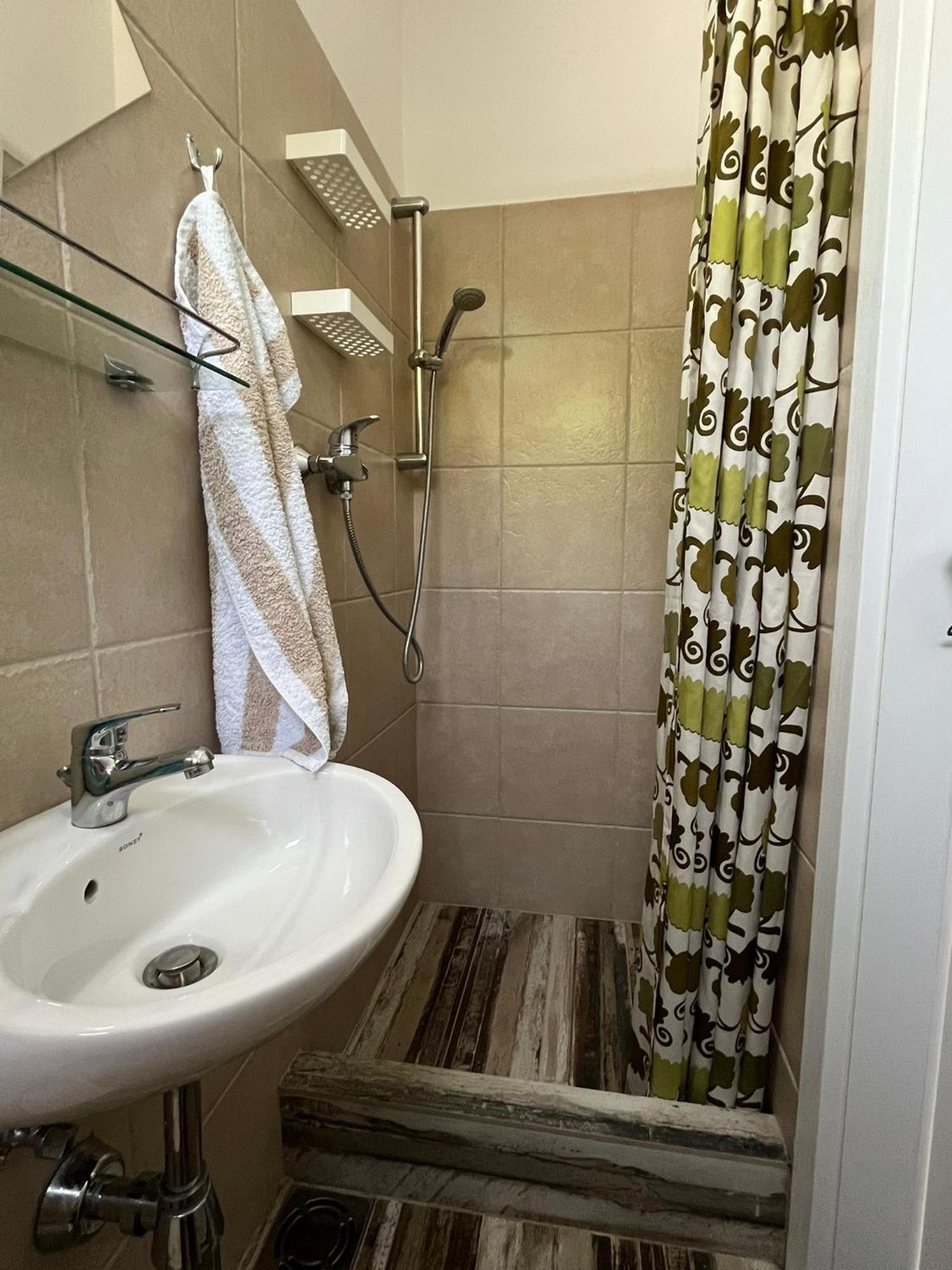 Apartments Simba Сутоморе Екстериор снимка