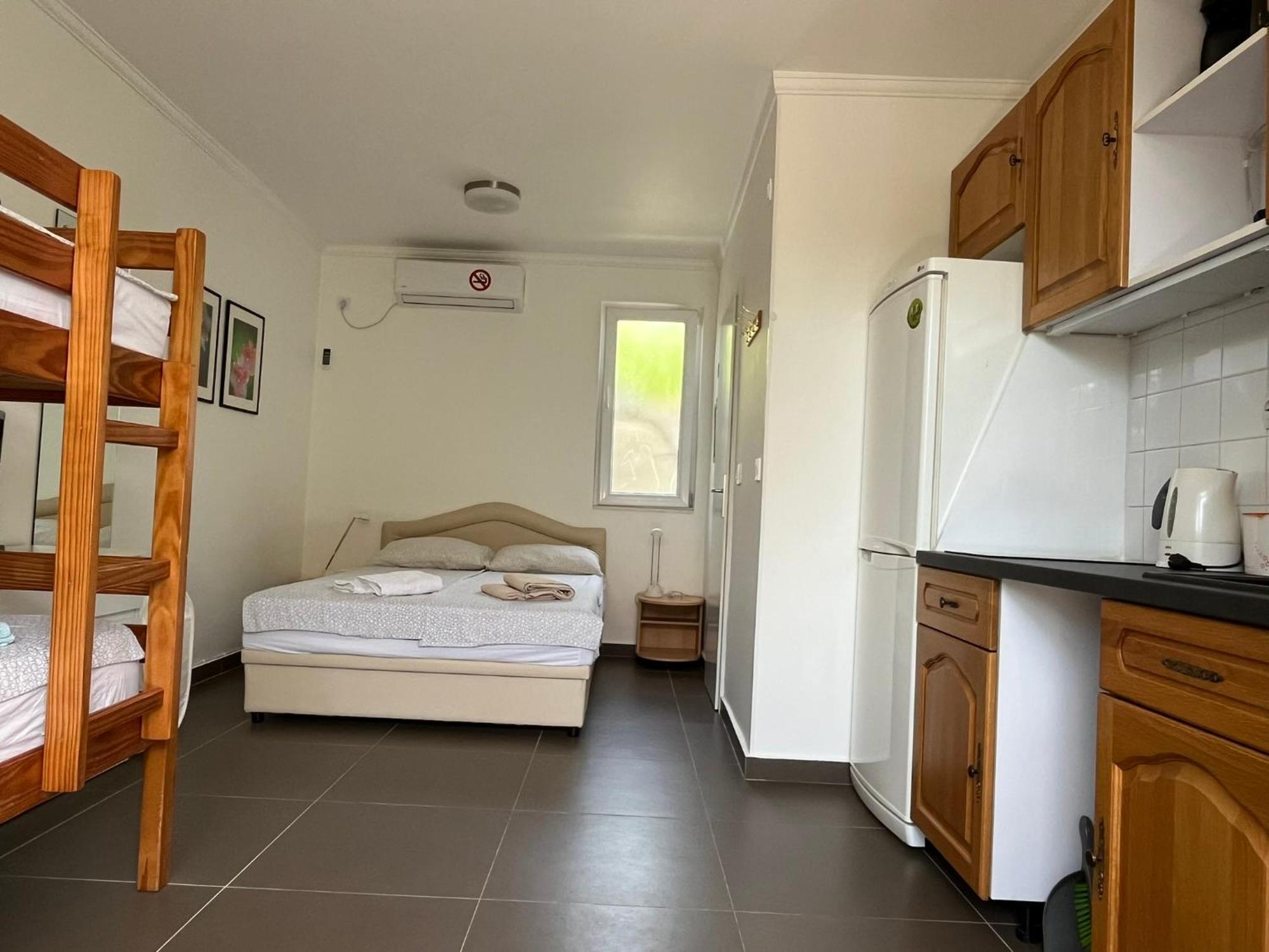 Apartments Simba Сутоморе Екстериор снимка